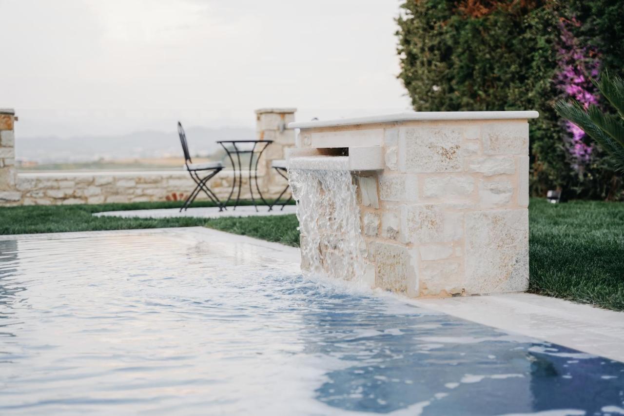 Green Villa With Private Pool Durres Exterior photo